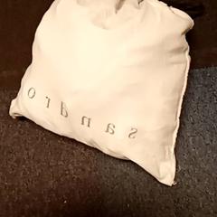 Pillow, Bags & Clothes, as reported by Mövenpick Hotel Amsterdam City Centre using iLost