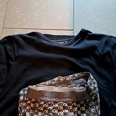 T shirt, jak nahlášeno Ziekenhuis Oost-Limburg pomocí iLost