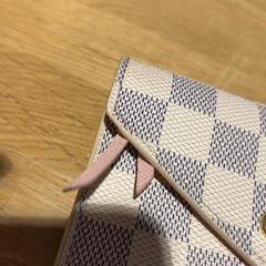 Wallet, as reported by Designer Outlet Roermond using iLost