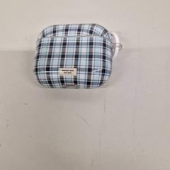 Funda airpods, segons ha informat Transdev Gooi en Vechtstreek mitjançant iLost