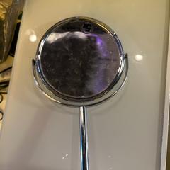 Ispilua SILVER, gisa salatu by Room Mate Bruno iLost erabiliz