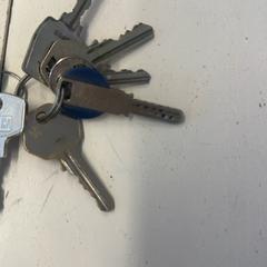 Kulcs, amint azt De Helden van Oranje & Kingsland Festival az iLost segítségével jelentette.