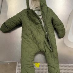 İLost kullanarak IKEA Utrecht tarafından bildirildiği gibi Dış giyim Groen