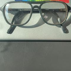 Ulleres, segons ha informat Burgers' Zoo mitjançant iLost