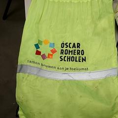 体操着袋 fluo がiLostで Centraal magazijn によって報告されました