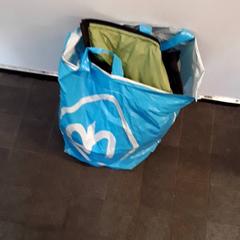 Sac plastique Albert Heijn, a été signalé par EBS Tramplein utilisant iLost