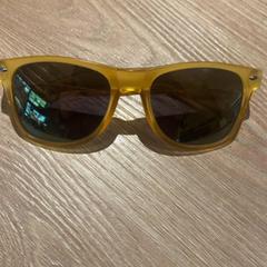 Sunglasses, as reported by Van der Valk Hotel Eindhoven - Best using iLost