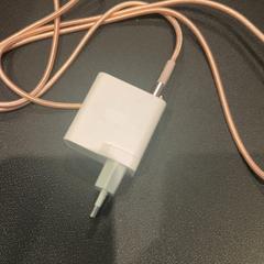 Adapter, som rapportert av Van der Valk Hotel Utrecht ved bruk av iLost