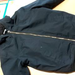 Vestiario Zwart, come riportato da Centraal magazijn utilizzando iLost