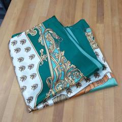 Šátek, jak nahlášeno Bolognalaan 101 pomocí iLost