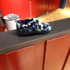 Sapato, como reportado por IKEA Brno utilizando o iLost