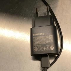 Ladekabel Black, gemeldet von MEININGER Hotel Leipzig Hauptbahnhof über iLost