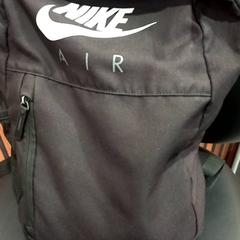 Sac à dos, a été signalé par allGo Almere utilisant iLost