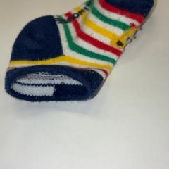 Calcetines, ha sido reportado por IKEA横浜 con iLost