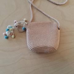 Poltsak, gisa salatu by IKEA Lyon Grand Parilly iLost erabiliz