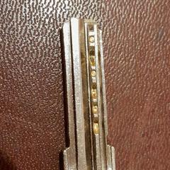 Clef métal, zoals gemeld door TCL met iLost