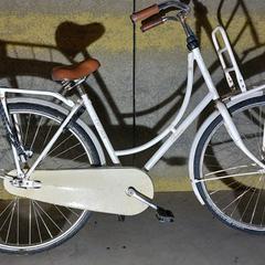 Batavus Old Dutch, como reportado por Gemeente Nijkerk utilizando o iLost