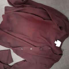 Pulóver, amint azt Regio Limburg - Leuven az iLost segítségével jelentette.