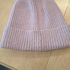 Beanie, som rapportert av IKEA Lyon Grand Parilly ved bruk av iLost