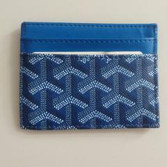 Kleine blauwe portemonnee met kaarten an iLost gemeldet