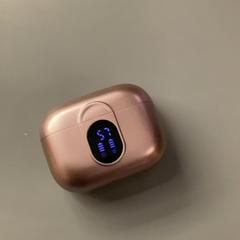 Earpods, as reported by MEININGER Hotel Budapest Great Market Hall using iLost