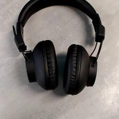 Cuffia Zwart, come riportato da Arriva Friesland / Groningen utilizzando iLost