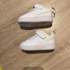 Kinderschoenen, as reported by Van der Valk Hotel Apeldoorn - De Cantharel using iLost