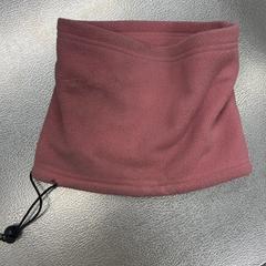 Muts & Sjaal Roze, zoals gemeld door IKEA Amersfoort met iLost