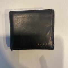 Brieftasche Brasseur g, gemeldet von Gemeente Amsterdam - Bureau Gevonden Voorwerpen über iLost