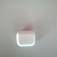 İLost kullanarak Twisto tarafından bildirildiği gibi Kulaklık kılıfı