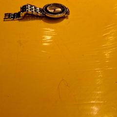 Hodinky Argent, jak nahlášeno IKEA Paris Nord Roissy pomocí iLost