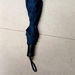 Paraply Donkerblauw, rapporterat av Qbuzz GD Groningen Peizerweg med iLost