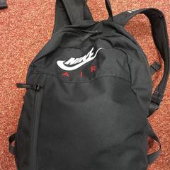 Sac à dos, a été signalé par Arriva West-Brabant utilisant iLost