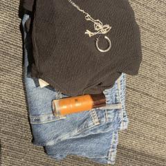 Arropa & Makillajea clothe up, gisa salatu by Inntel Hotels Amsterdam Landmark iLost erabiliz