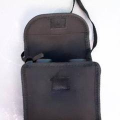 双眼鏡 tas met がiLostで Diergaarde Blijdorp によって報告されました