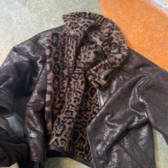 Leather coat, as reported by KABUL à GoGo / Teatro using iLost