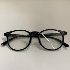 Bril, zoals gemeld door IKEA鶴浜 met iLost