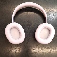 Hoofdtelefoon がiLostで Rotterdam The Hague Airport によって報告されました