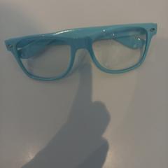 Bicchieri, come riportato da Arriva Limburg Zuid utilizzando iLost