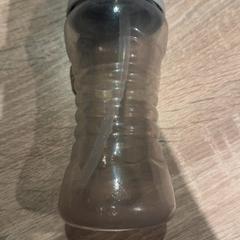 Liten flaska Grijs baby, rapporterat av Van der Valk Hotel Apeldoorn - De Cantharel med iLost