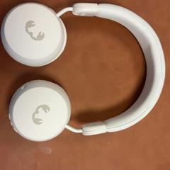 Koptelefoon, zoals gemeld door Connexxion Amstelland-Meerlanden Schiphol Zuid met iLost