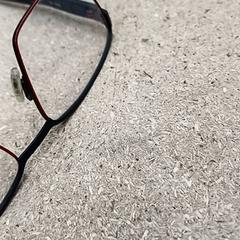 النظارات، كما تم الإبلاغ عنه بواسطة IKEA Clermont Ferrand عبر iLost