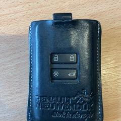 자동차 열쇠 Zwart hoesje, iLost를 사용하여 Pathé City에 보고됨