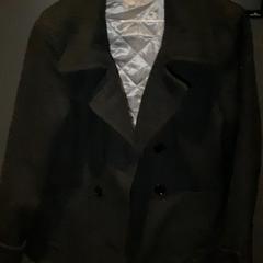 Blazer Coat، كما تم الإبلاغ عنه بواسطة MEININGER Hotel Amsterdam City West عبر iLost