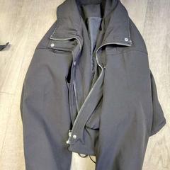 السترة، كما تم الإبلاغ عنه بواسطة EBS OV Poeldijk عبر iLost