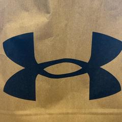 Purchase under armour, gisa salatu by Designer Outlet Roermond iLost erabiliz