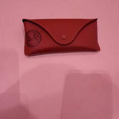 Glasses case Bruin, as reported by Van der Valk Hotel Schiphol using iLost