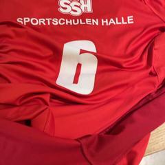 Jersey, rapporterat av MEININGER Hotel Berlin East Side Gallary med iLost