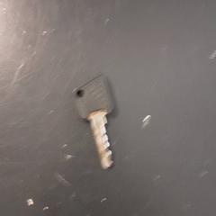 장치, iLost를 사용하여 Qbuzz servicepunt  Emmen에 보고됨