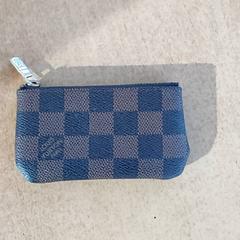 Carteira - Sevik, segundo informou Centraal magazijn usando iLost